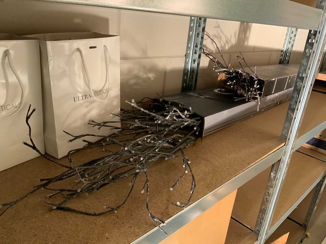 Inhoud magazijn - afbeelding 20 van  40