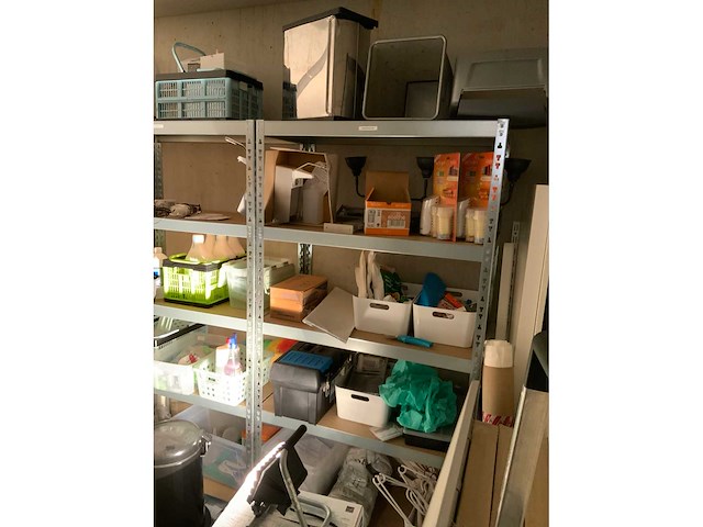 Inhoud magazijn - afbeelding 26 van  40