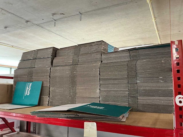 Inhoud magazijn - afbeelding 16 van  18