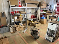 Inhoud magazijn - afbeelding 1 van  18