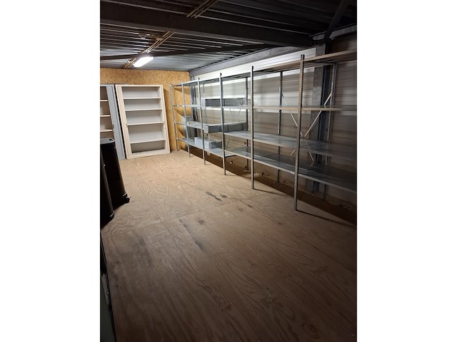 Inhoud magazijn - afbeelding 1 van  51