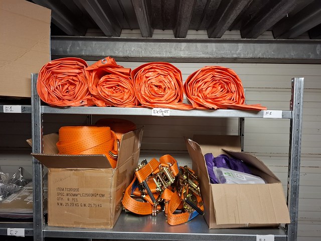 Inhoud magazijn - afbeelding 16 van  51