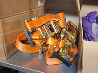 Inhoud magazijn - afbeelding 17 van  51