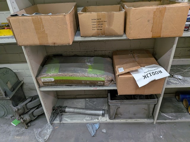 Inhoud magazijn - afbeelding 102 van  108