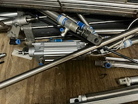 Inhoud magazijn - afbeelding 14 van  40