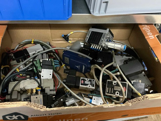 Inhoud magazijn - afbeelding 16 van  40