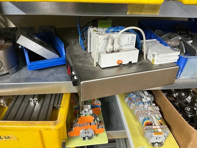 Inhoud magazijn - afbeelding 19 van  40