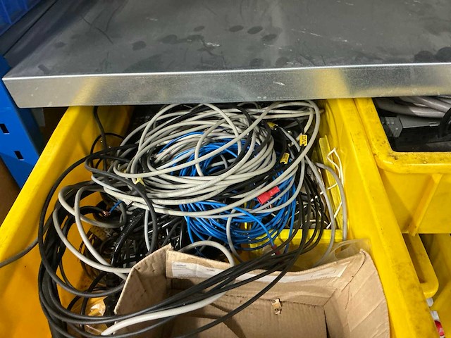 Inhoud magazijn - afbeelding 29 van  40