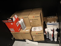 Inhoud magazijnkast w.o. kitten en tape - afbeelding 2 van  5