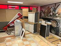 Inhoud magazijnruimte - afbeelding 1 van  24