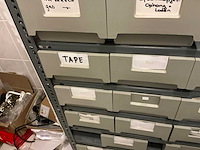 Inhoud magazijnruimte - afbeelding 8 van  12