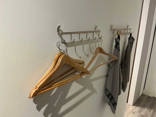 Inhoud magazijnruimte - afbeelding 2 van  12