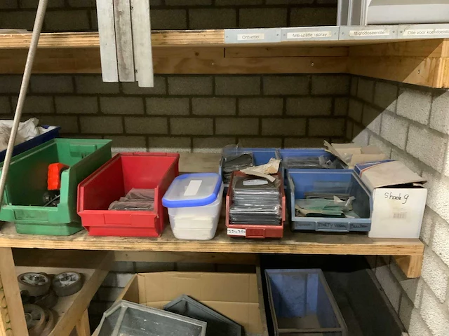 Inhoud magazijnruimte - afbeelding 25 van  36