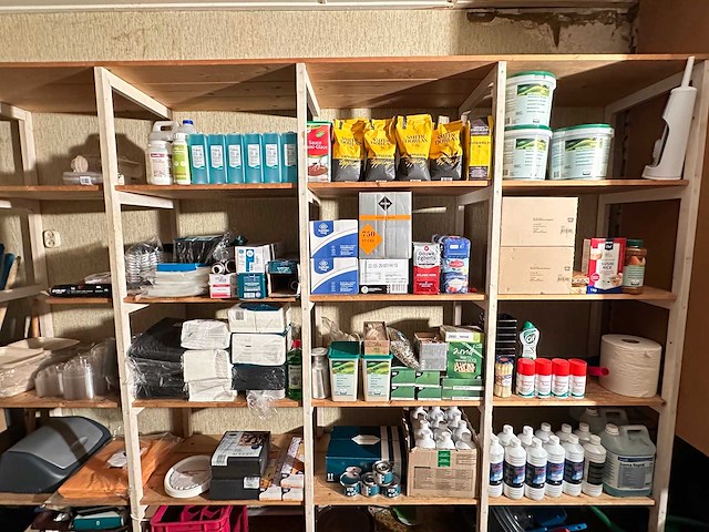 Inhoud magazijnstelling - afbeelding 1 van  8