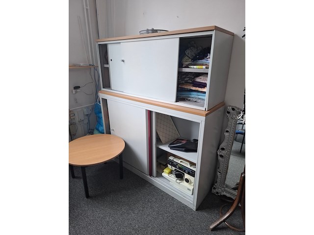 Inhoud naaiatelier , met o.a. 2x nostalgische houten ladekast - afbeelding 10 van  12