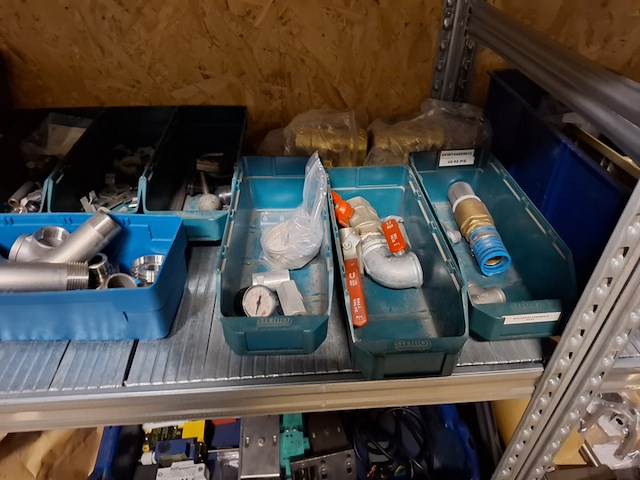 Inhoud onderdelen magazijn - afbeelding 3 van  56