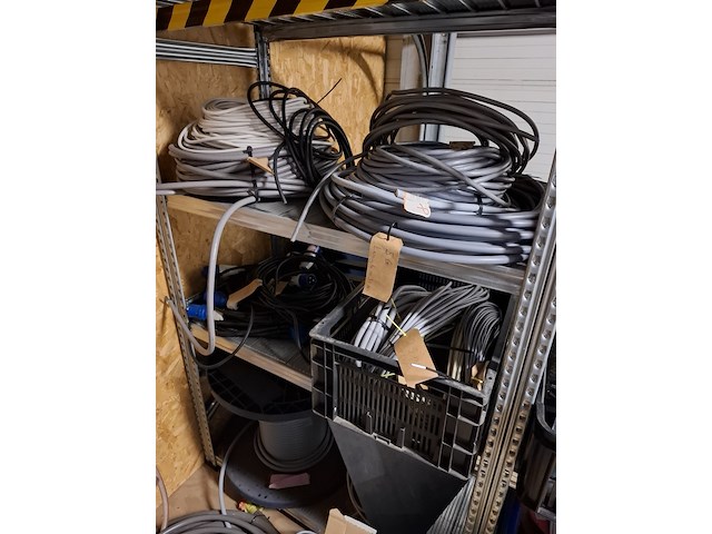 Inhoud onderdelen magazijn - afbeelding 25 van  56