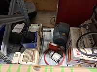 Inhoud onderdelen magazijn - afbeelding 40 van  56