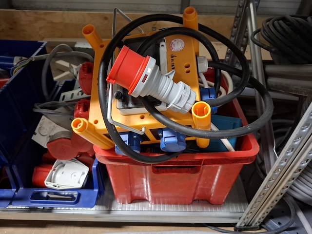 Inhoud onderdelen magazijn - afbeelding 42 van  56