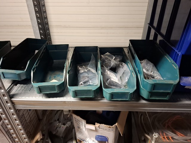 Inhoud onderdelen magazijn - afbeelding 48 van  56