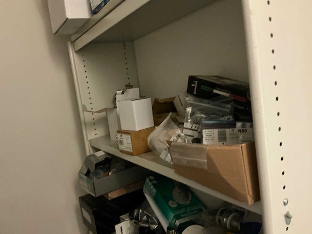 Inhoud opbergkast - afbeelding 9 van  12