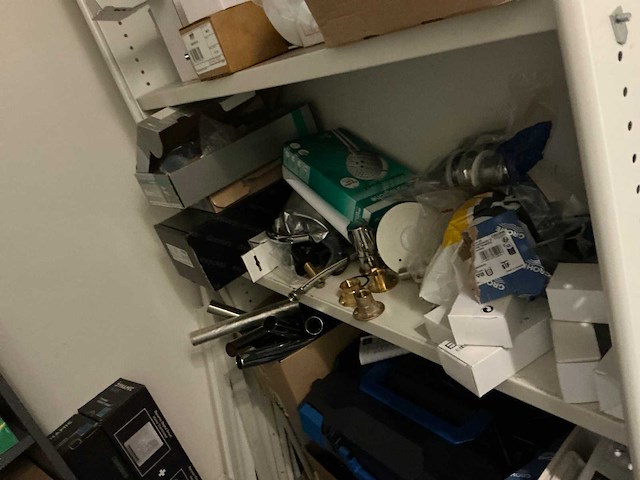 Inhoud opbergkast - afbeelding 10 van  12