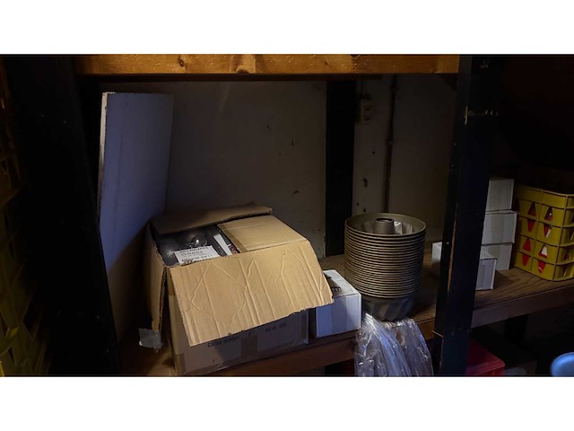 Inhoud opslag volledige etagevloer - afbeelding 7 van  12