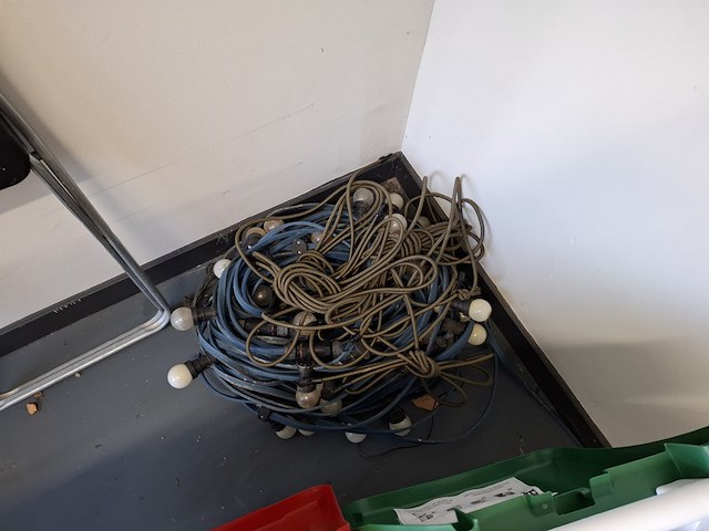 Inhoud opslagruimte - afbeelding 18 van  21