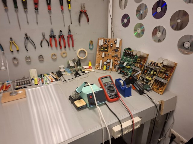 Inhoud repair café - afbeelding 21 van  26