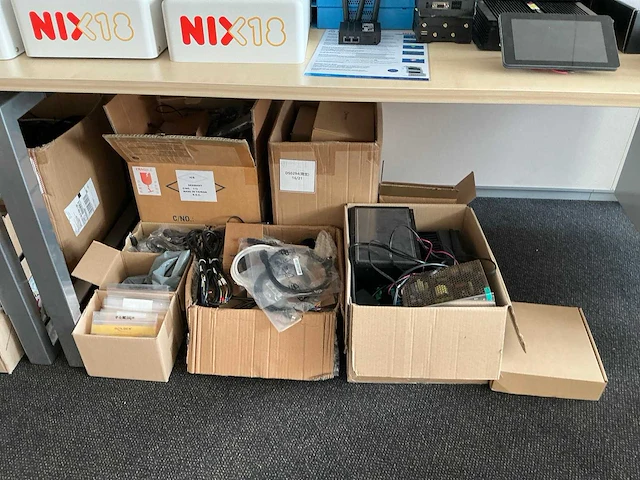 Inhoud reparatie kamer - afbeelding 13 van  18