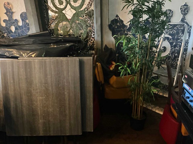 Inhoud restaurant gedeelte (1e etage) - afbeelding 14 van  30