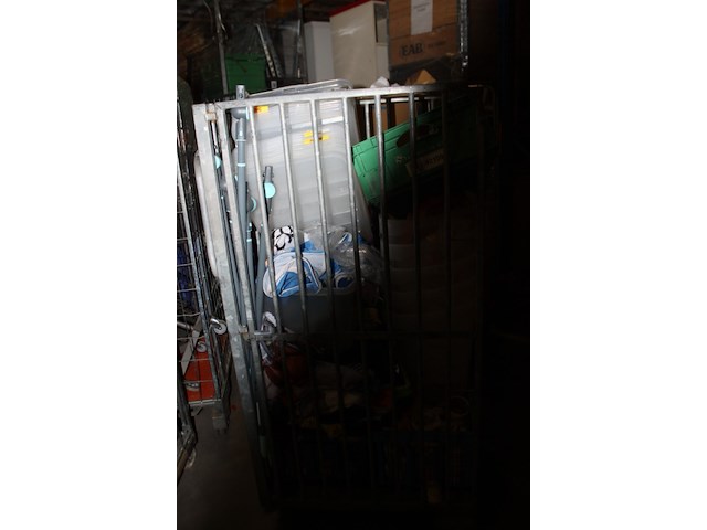 Inhoud rolcontainer - afbeelding 2 van  11
