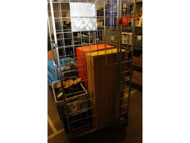 Inhoud rolcontainer - afbeelding 2 van  11