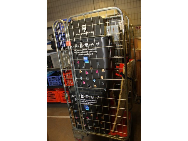 Inhoud rolcontainer - afbeelding 8 van  11