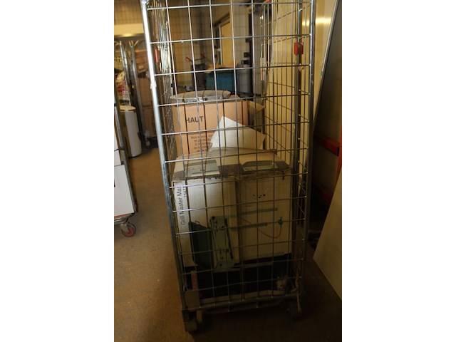 Inhoud rolcontainer - afbeelding 11 van  11