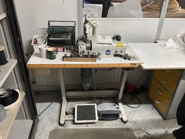 Inhoud ruimte naai atelier - afbeelding 4 van  14