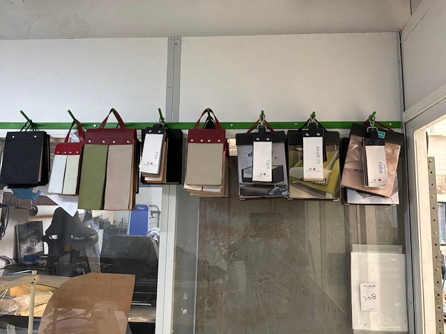 Inhoud ruimte naai atelier - afbeelding 9 van  14