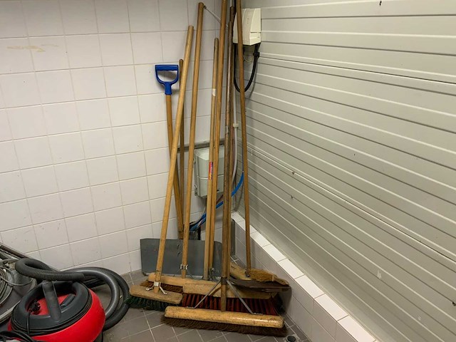 Inhoud ruimte schoonmaak - afbeelding 10 van  20