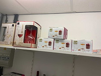 Inhoud schoonmaak en voorraadkast - afbeelding 11 van  12