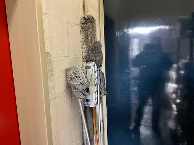 Inhoud schoonmaak ruimte - afbeelding 8 van  8