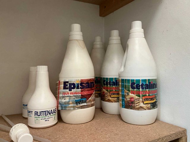 Inhoud schoonmaak ruimte - afbeelding 7 van  8