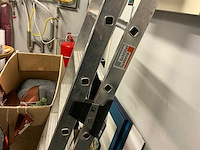 Inhoud schoonmaakhok en opslagruimte - afbeelding 7 van  10