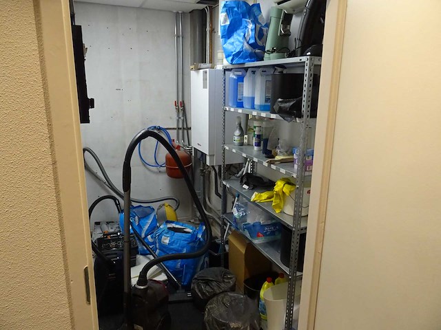 Inhoud schoonmaakhok - afbeelding 1 van  6