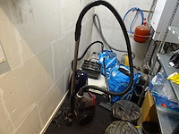 Inhoud schoonmaakhok - afbeelding 2 van  6