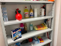 Inhoud schoonmaakkast - afbeelding 3 van  7