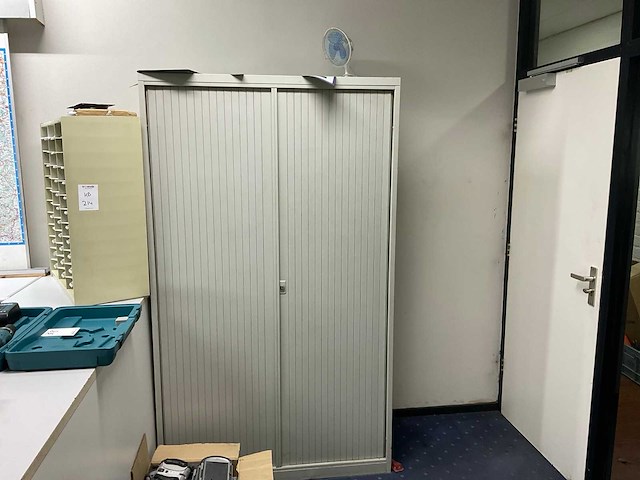 Inhoud schuifkast, 2x kantoorkast met inhoud. - afbeelding 6 van  27