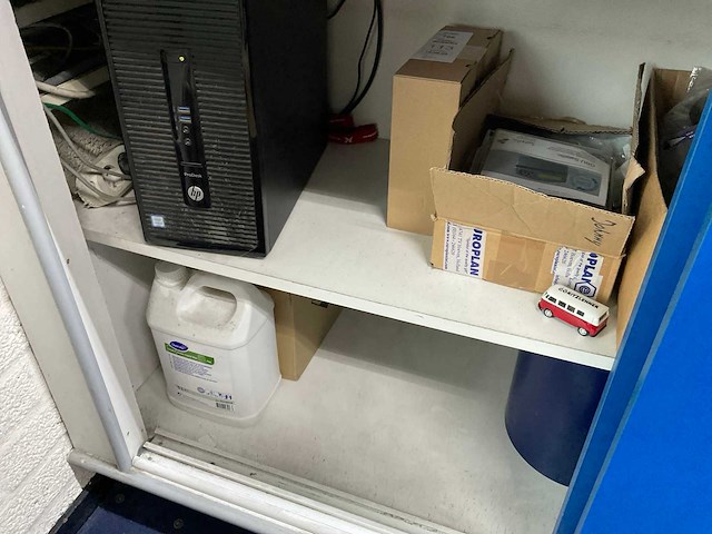 Inhoud schuifkast, 2x kantoorkast met inhoud. - afbeelding 23 van  27