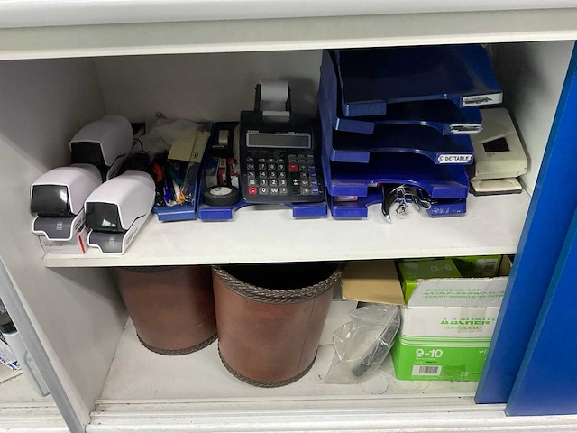 Inhoud schuifkast, 2x kantoorkast met inhoud. - afbeelding 26 van  27