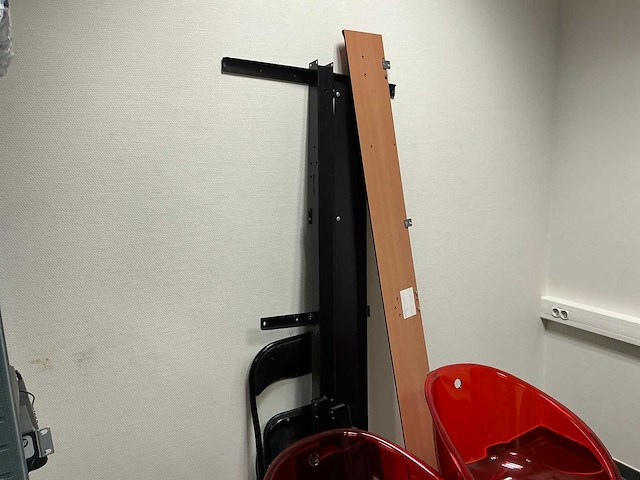 Inhoud serverruimte - afbeelding 1 van  2