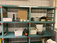 Inhoud stelling - diverse bakkerij toebehoren - afbeelding 1 van  8